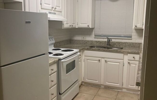 1 bed, 1 bath, $1,295, Unit UNIT 9