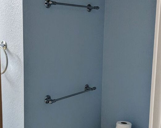 2 beds, 2 baths, $2,600, Unit Apt 303