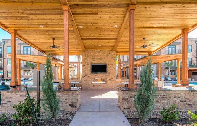 courtyard at soneto on western apartments