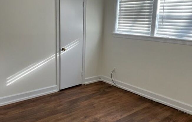 3 beds, 1 bath, $1,500