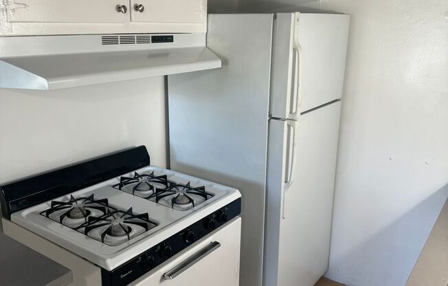 1 bed, 1 bath, $2,395, Unit 1E