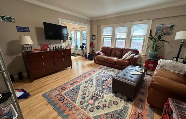 1 bed, 1 bath, 700 sqft, $1,325, Unit 57
