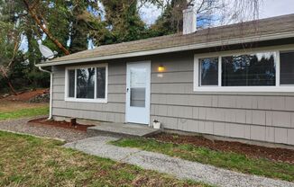 2 Bedroom Duplex!!
