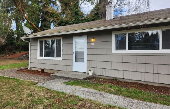 2 Bedroom Duplex!!