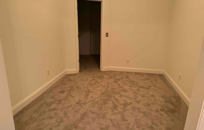 95 KESTREL CT NW