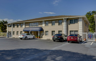 Citadel Apartments of Sarasota