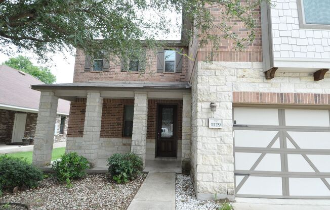Great House in a Great Neighborhood! 4 Bedroom + Office Space!