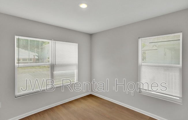 2117 MONCRIEF RD