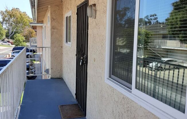 Cozy 2 bedroom / 1 bathroom in Port Hueneme