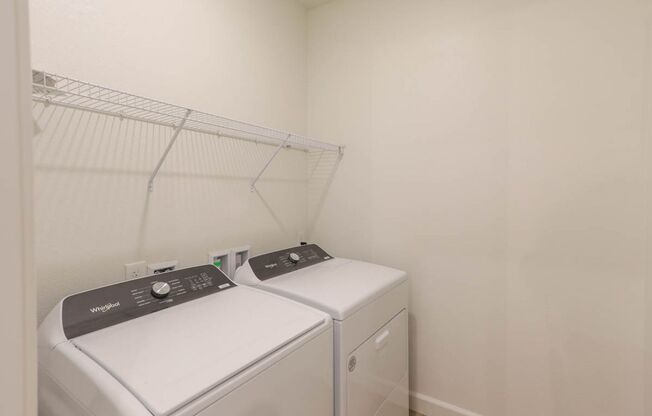 3 beds, 3.5 baths, $2,650