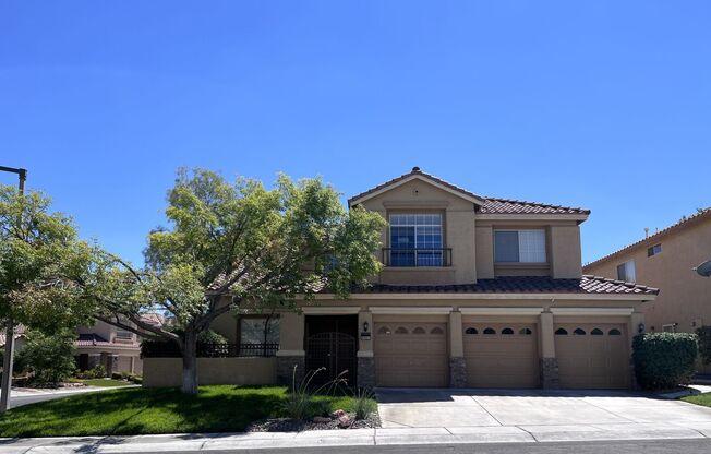 Summerlin 5 Bedroom with a Swimming Pool
