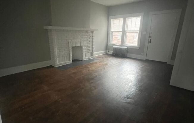 1 bed, 1 bath, 683 sqft, $1,050, Unit Unit 15