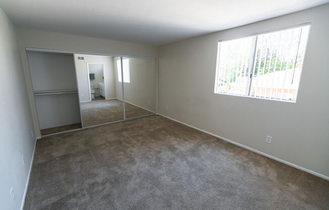 3 beds, 2 baths, 1,350 sqft, $2,548, Unit 101