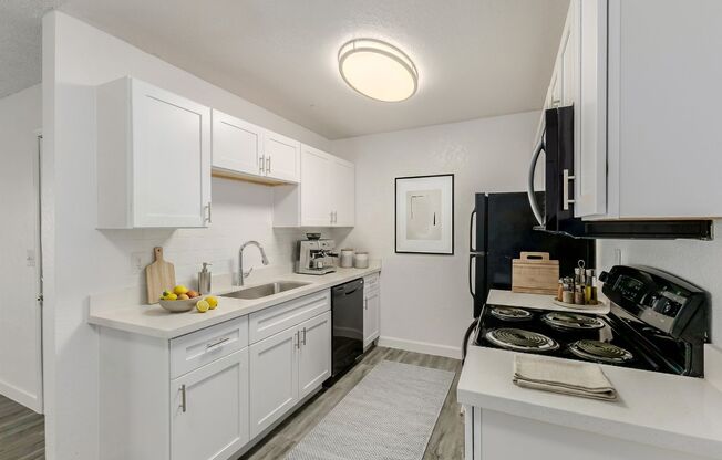 2 beds, 1 bath, 880 sqft, $1,199, Unit 232