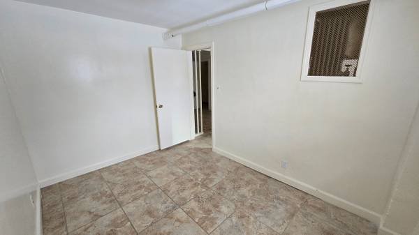 134 6 BOOTH MEMORIAL AVE