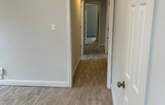 3 beds, 1 bath, 750 sqft, $2,000, Unit 3
