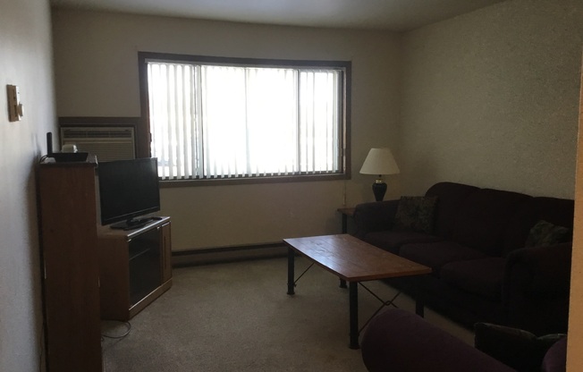 2 beds, 1 bath, 750 sqft, $829.99