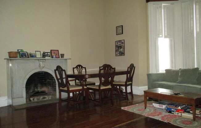 For Rent: Spacious Urban Living at 1322-1324 Eutaw Pl – Your Ideal City Dwelling!