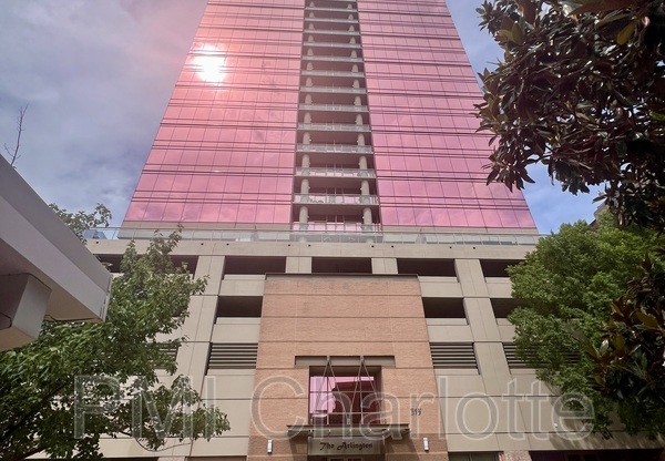 315 Arlington Ave 807