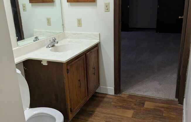 2 beds, 1.5 baths, 1,000 sqft, $1,451, Unit 8199-8199E