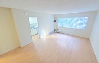 Move in ready studio. Pool side vibes & summer ready!