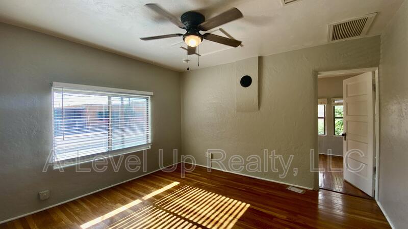 318 N EUCLID AVE