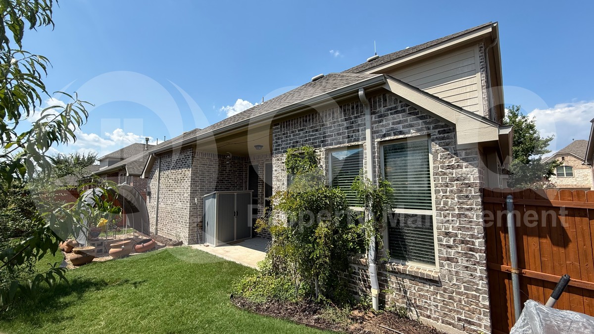 4112 OVERTON DR