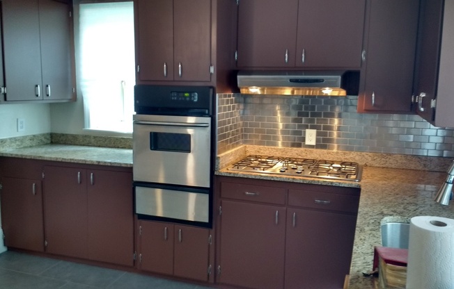 Providence- Stunning Elmwood Single Family - $2,450