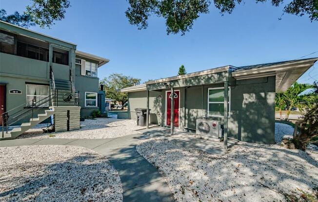 16 N HIGHLAND AVE
