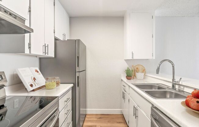 1 bed, 1 bath, 640 sqft, $1,350, Unit 241