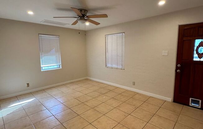 2 beds, 1 bath, $1,795