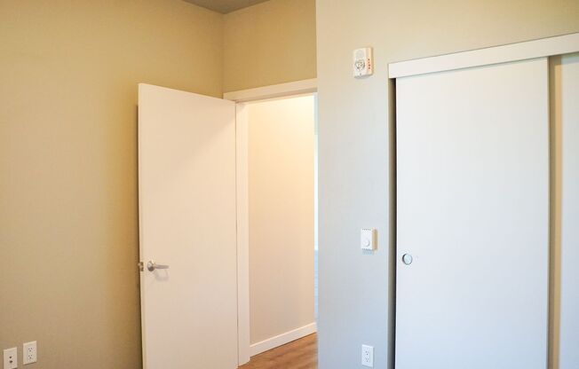 2 beds, 2 baths, $2,050, Unit 401