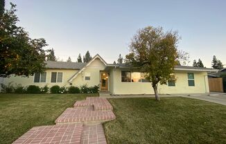 3 bed, 2 bath single story home in central Simi Valley