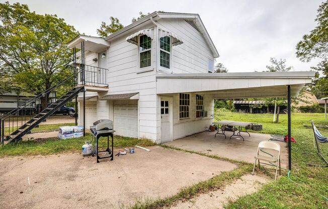 Updated apartment in great location