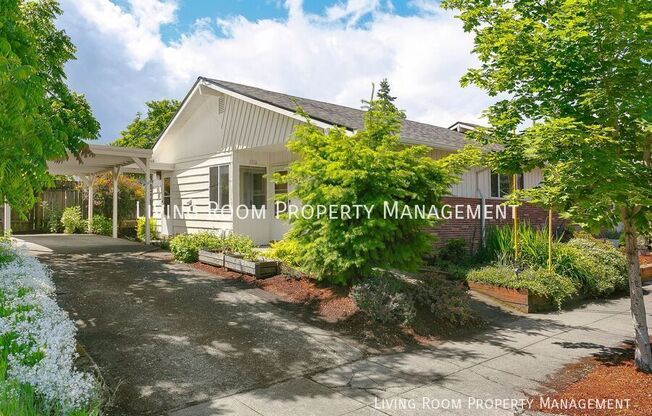 7916 NE OREGON ST