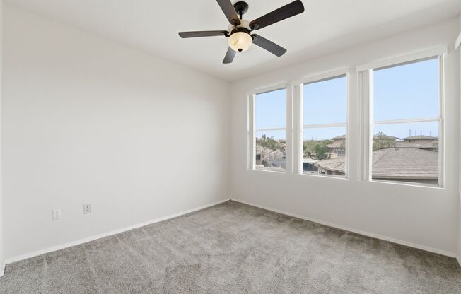 2 beds, 2 baths, $1,595, Unit UNIT 3100