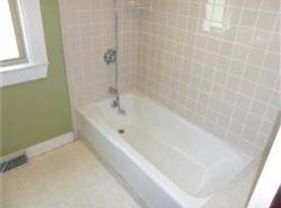 107 MERRYMOUNT RD