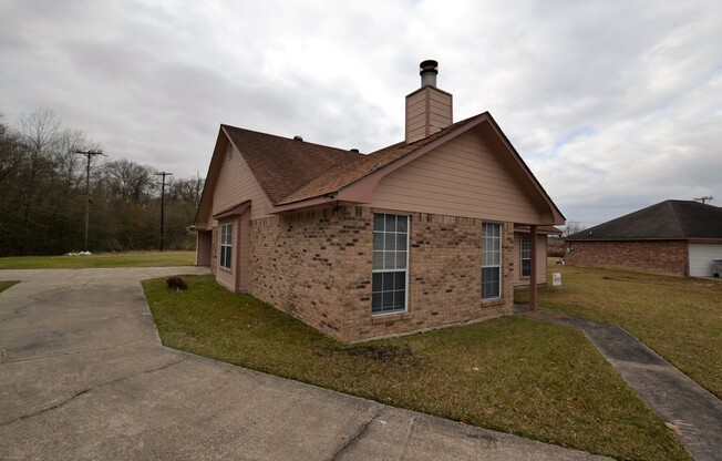 Newly updated 4 bedroom, 2 bath home in Meadows of Chaleur