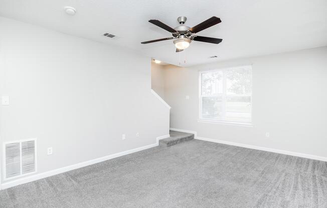 2 beds, 2 baths, 970 sqft, $1,350