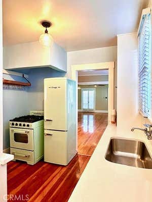 1 bed, 1 bath, 962 sqft, $2,850