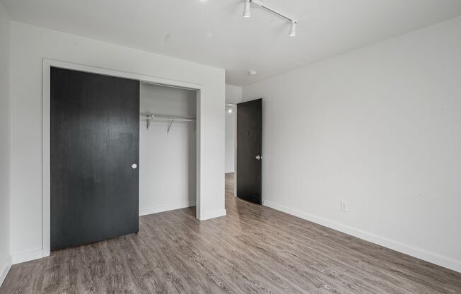 1 bed, 1 bath, 650 sqft, $1,245, Unit 303