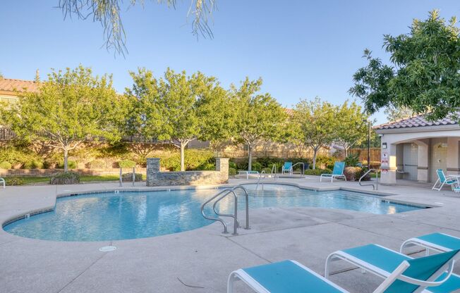 3 Bedroom, 2.5 Bath SFR in Mountains Edge