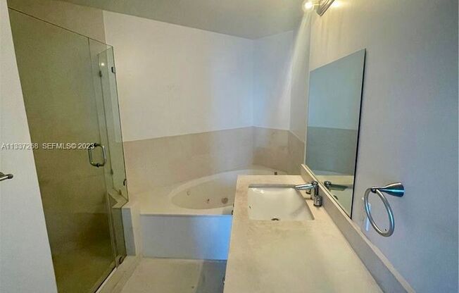 3 beds, 3 baths, $5,795