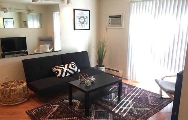 2 beds, 1 bath, 650 sqft, $1,930, Unit 680-101