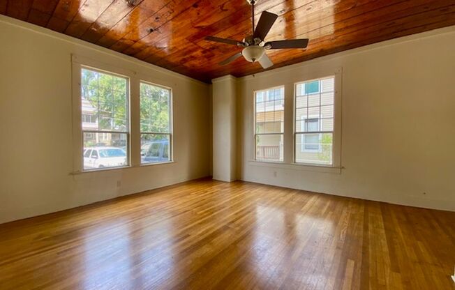 3 Bedroom 1 Bath Downstairs Apartment!