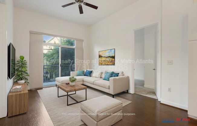 711 Cosmopolitan Dr NE