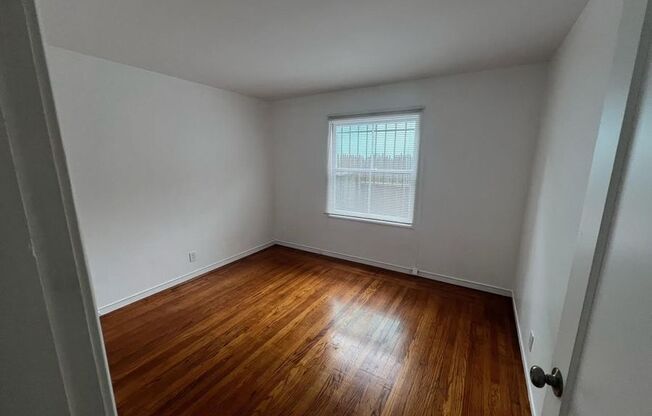 1213 ALT UNIVERSITY AVE