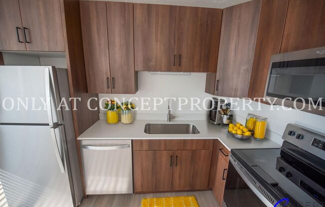 1 bed, 1 bath, 570 sqft, $1,349, Unit 27
