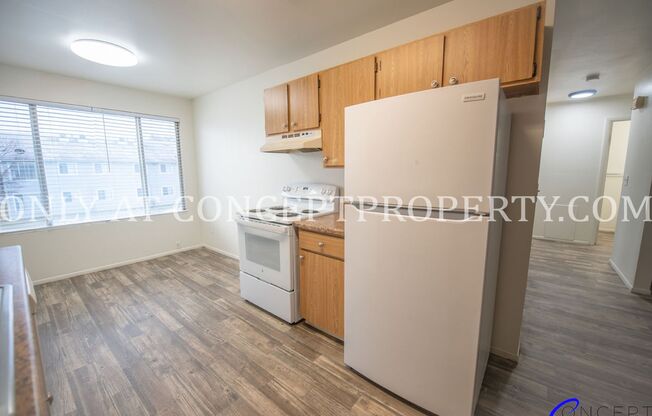 2 beds, 1 bath, 810 sqft, $1,249, Unit 43