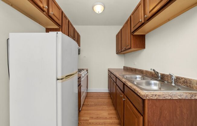 Studio, 1 bath, 450 sqft, $1,795, Unit 306